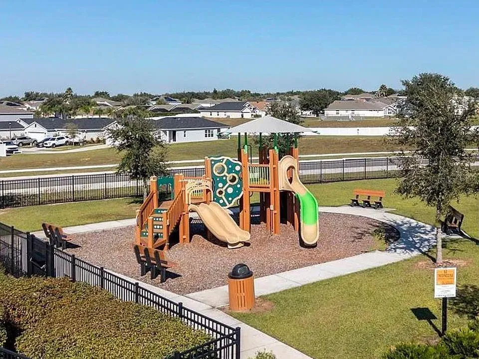 1361 MIRABELLA CR MIRABELLA CR #1361 Davenport, FL 33897