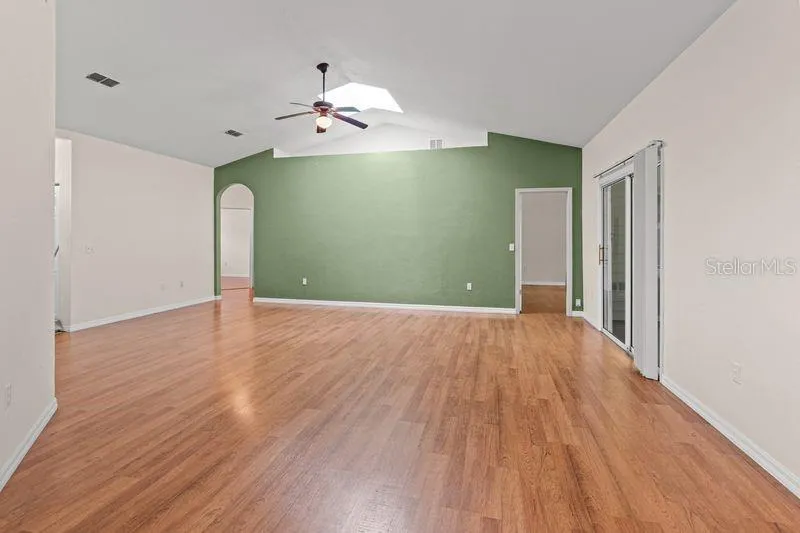 1861 SW 65TH DRIVE Gainesville, FL 32607