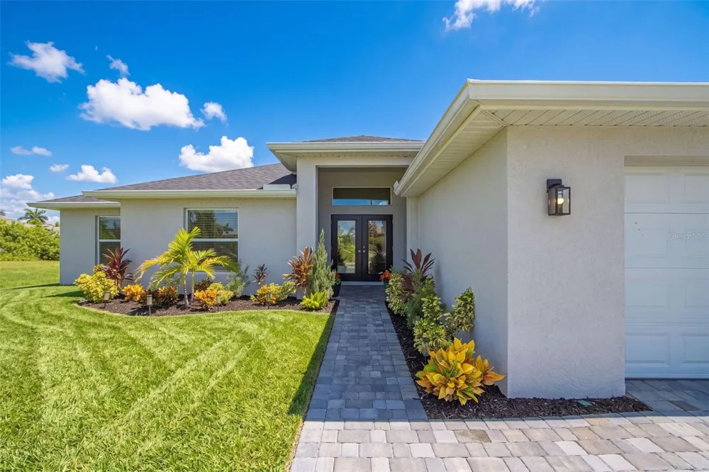 2305 NW 34 AVENUE Cape Coral, FL 33993