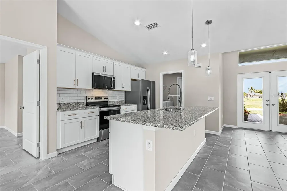 2305 NW 34 AVENUE Cape Coral, FL 33993