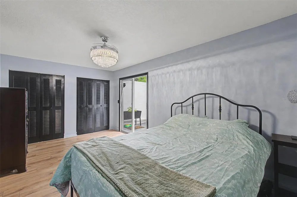 11923 DIETZ DRIVE #8 Tampa, FL 33626