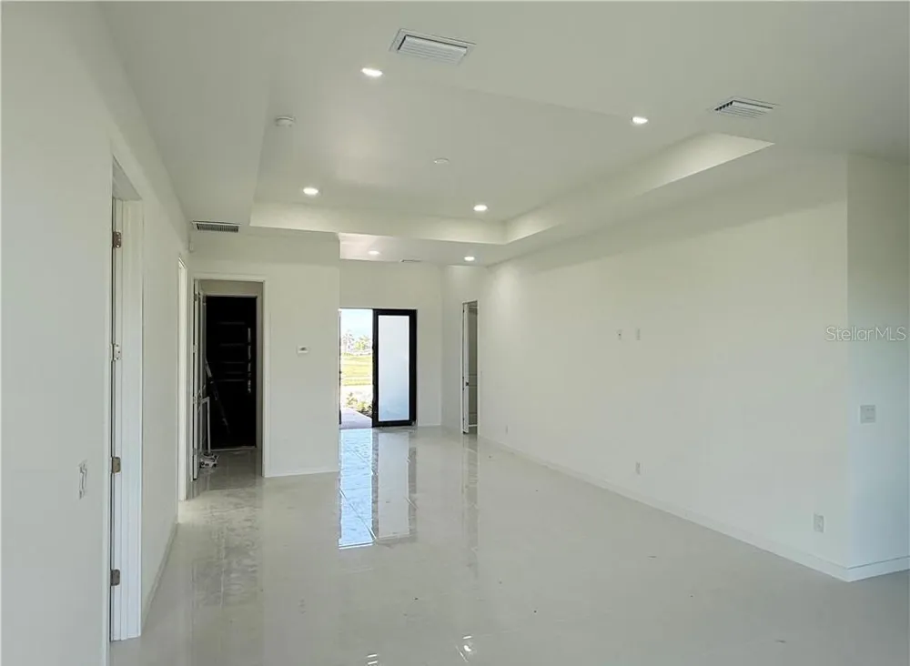 4213 CALOOSA PARKWAY Cape Coral, FL 33993