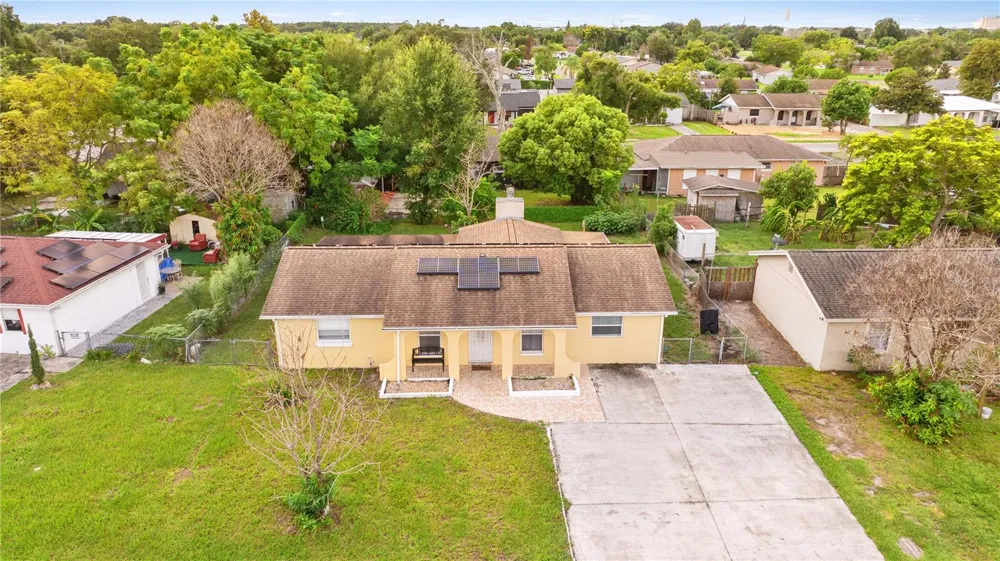 558 BROADMOOR DRIVE Orlando, FL 32809