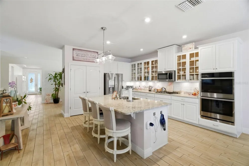 11750 LAKE LUCAYA DRIVE Riverview, FL 33579