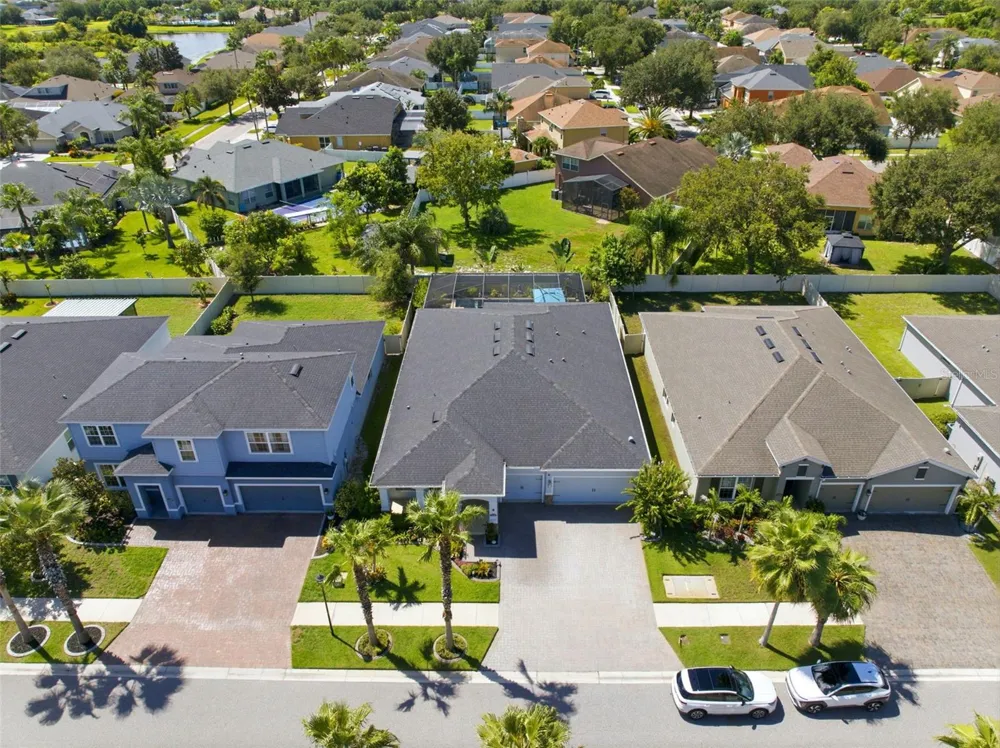 11750 LAKE LUCAYA DRIVE Riverview, FL 33579