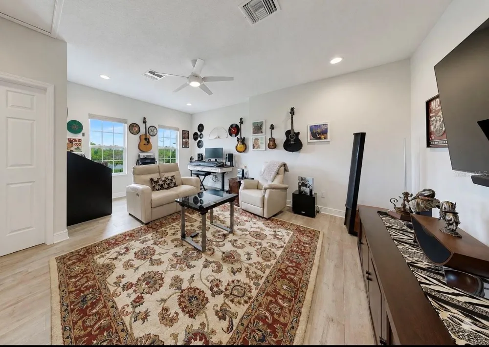 6350 MIDSHIP COURT Apollo Beach, FL 33572