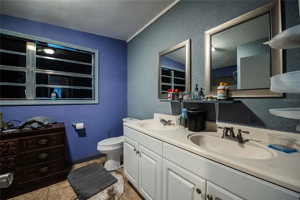 2021 S CRYSTAL LAKE DRIVE Lakeland, FL 33801
