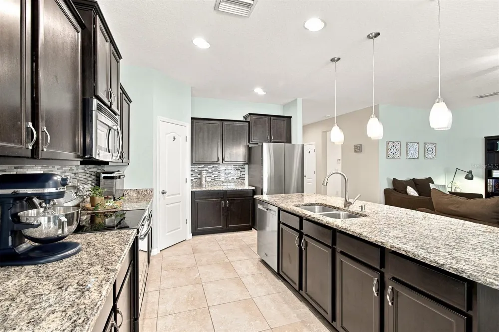 12210 LEGACY BRIGHT STREET Riverview, FL 33578