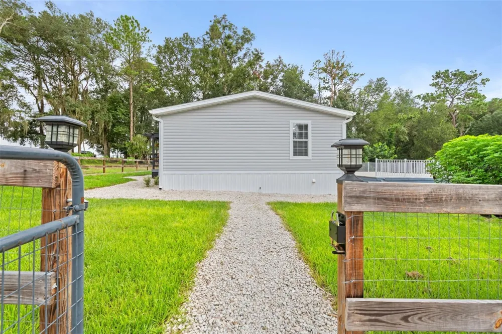 1164 KATIE WOOD TRAIL Brooksville, FL 34602