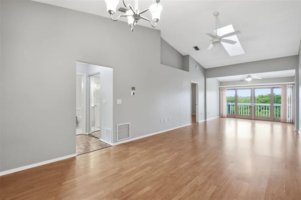 825 WATERSIDE LANE Bradenton, FL 34209