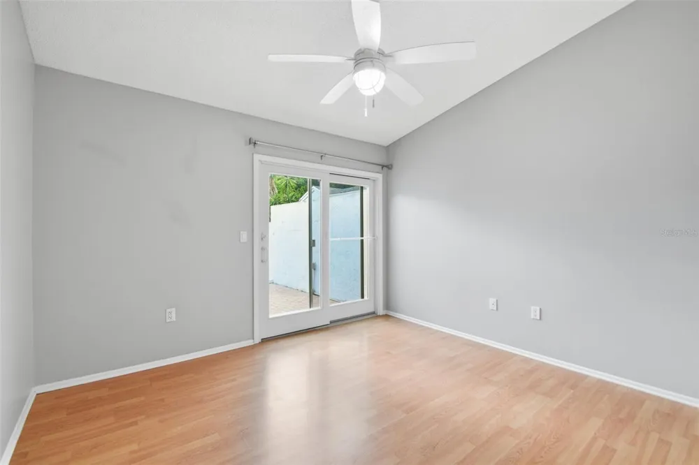 825 WATERSIDE LANE Bradenton, FL 34209