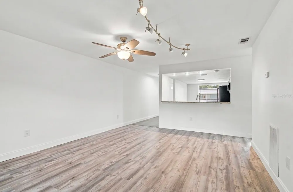 7570 92ND STREET #203C Seminole, FL 33777