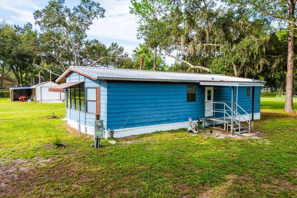 3649 ALICE DRIVE Wesley Chapel, FL 33543