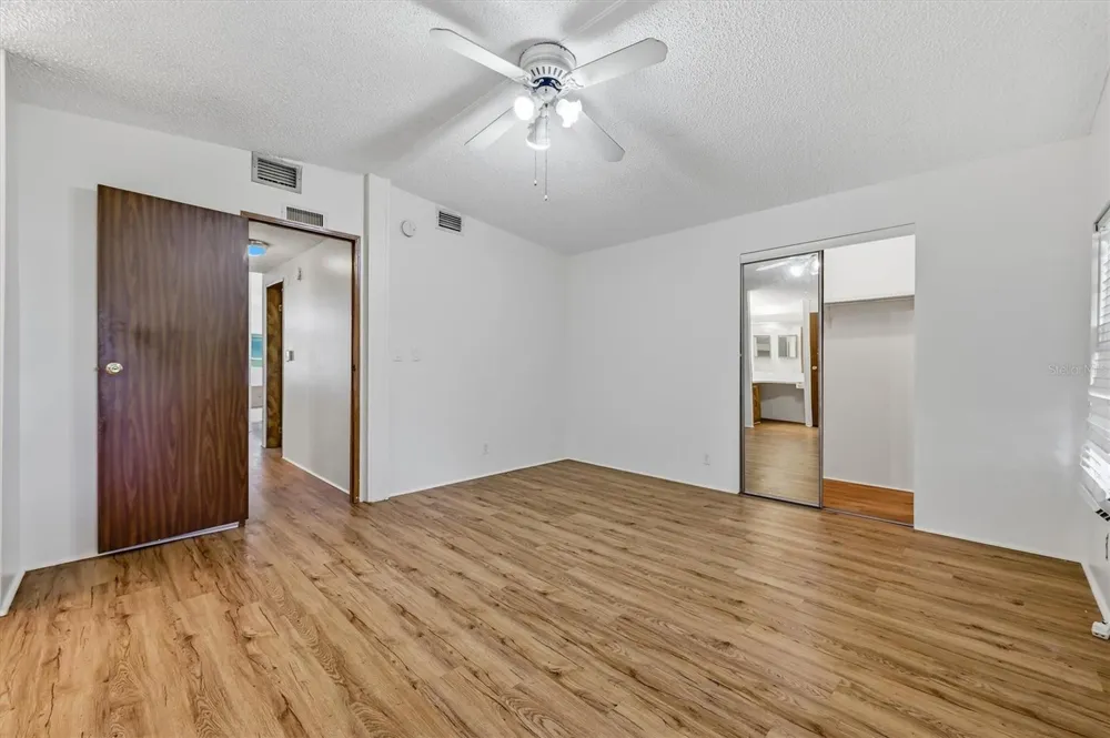 3649 ALICE DRIVE Wesley Chapel, FL 33543