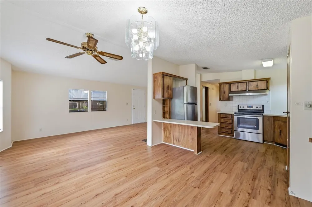 3649 ALICE DRIVE Wesley Chapel, FL 33543
