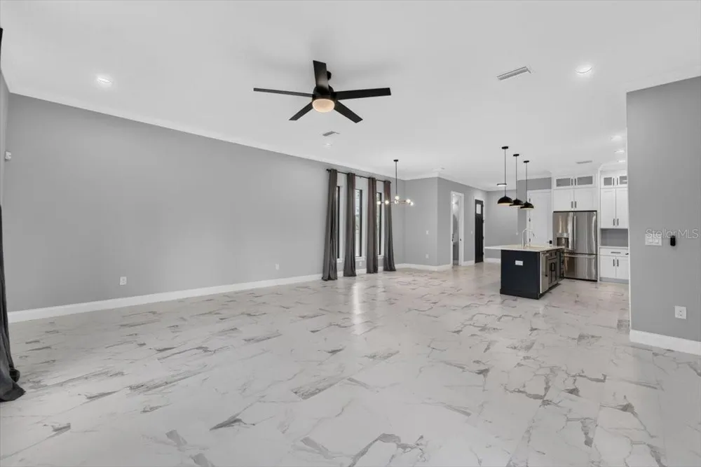 2501 W NORTH A STREET #B Tampa, FL 33609
