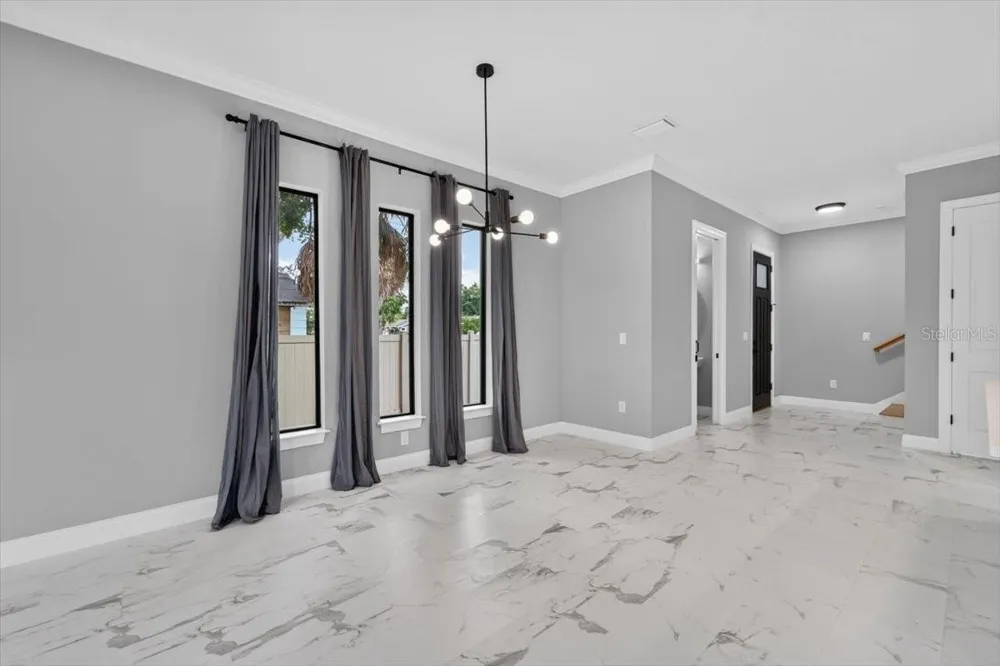 2501 W NORTH A STREET #B Tampa, FL 33609