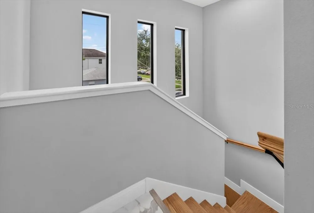 2501 W NORTH A STREET #B Tampa, FL 33609