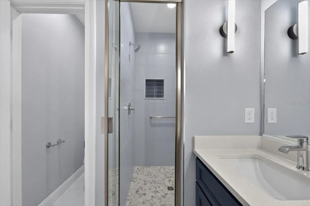2501 W NORTH A STREET #B Tampa, FL 33609