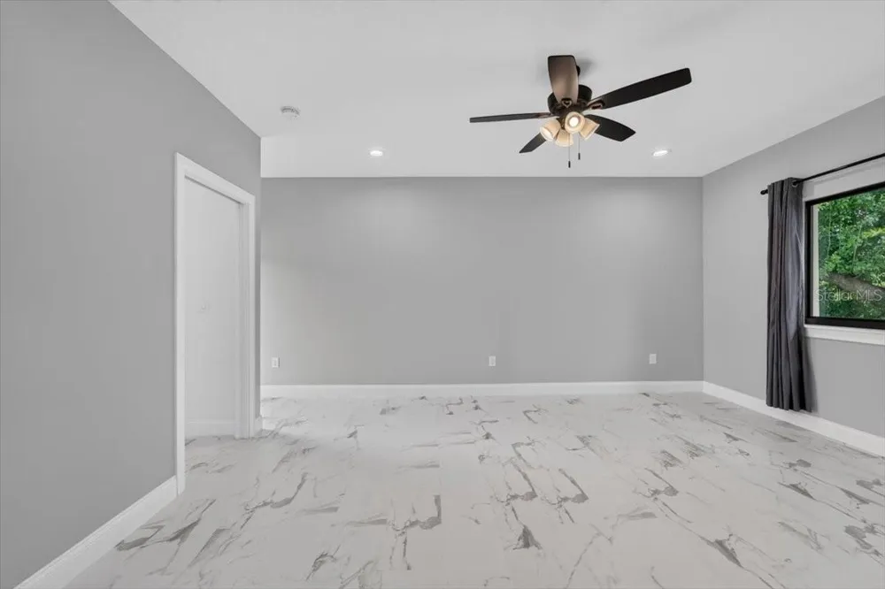 2501 W NORTH A STREET #B Tampa, FL 33609