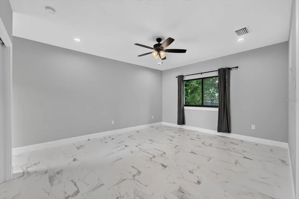 2501 W NORTH A STREET #B Tampa, FL 33609
