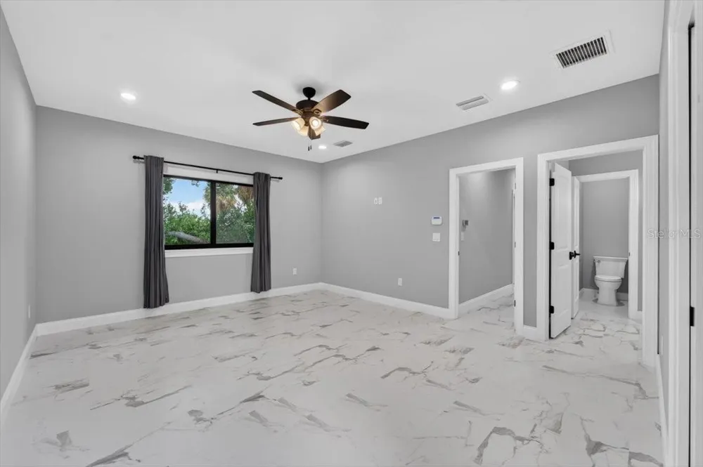 2501 W NORTH A STREET #B Tampa, FL 33609