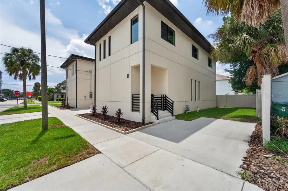 2501 W NORTH A STREET #B Tampa, FL 33609