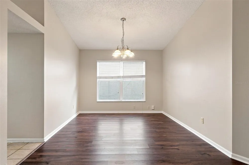 562 SHORT PINE CIRCLE Orlando, FL 32807