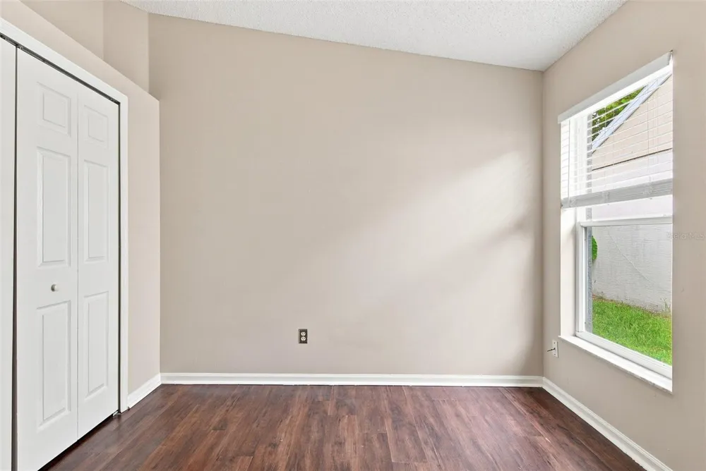 562 SHORT PINE CIRCLE Orlando, FL 32807