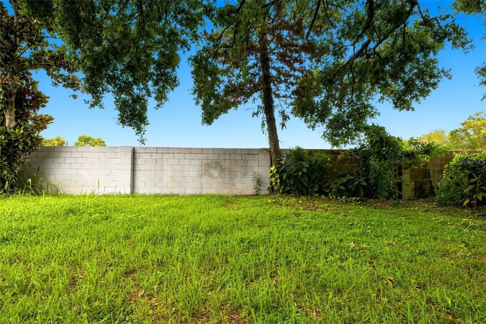 562 SHORT PINE CIRCLE Orlando, FL 32807