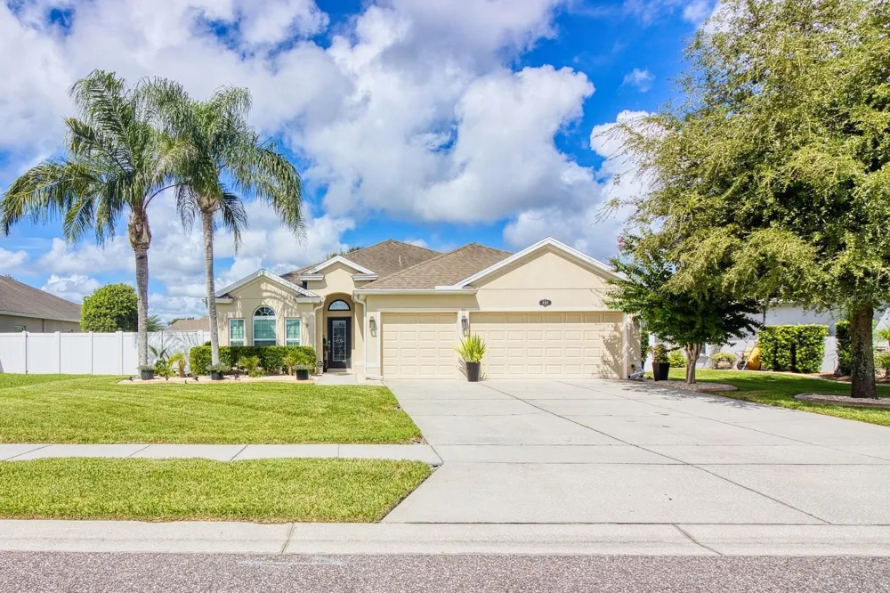 806 SNAPDRAGON DRIVE New Smyrna Beach, FL 32168