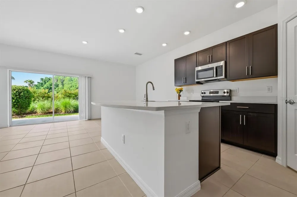34202 POLACCA LANE Wesley Chapel, FL 33543