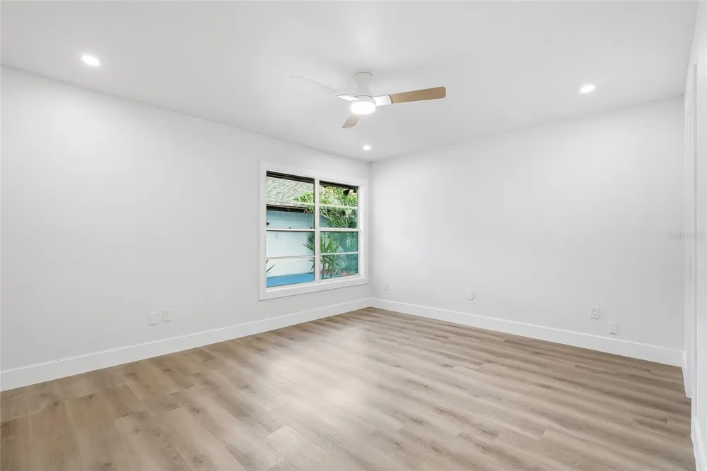 6922 SILVERMILL DRIVE Tampa, FL 33635