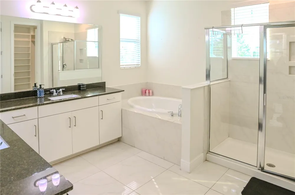 8109 LUDINGTON CIRCLE Orlando, FL 32836