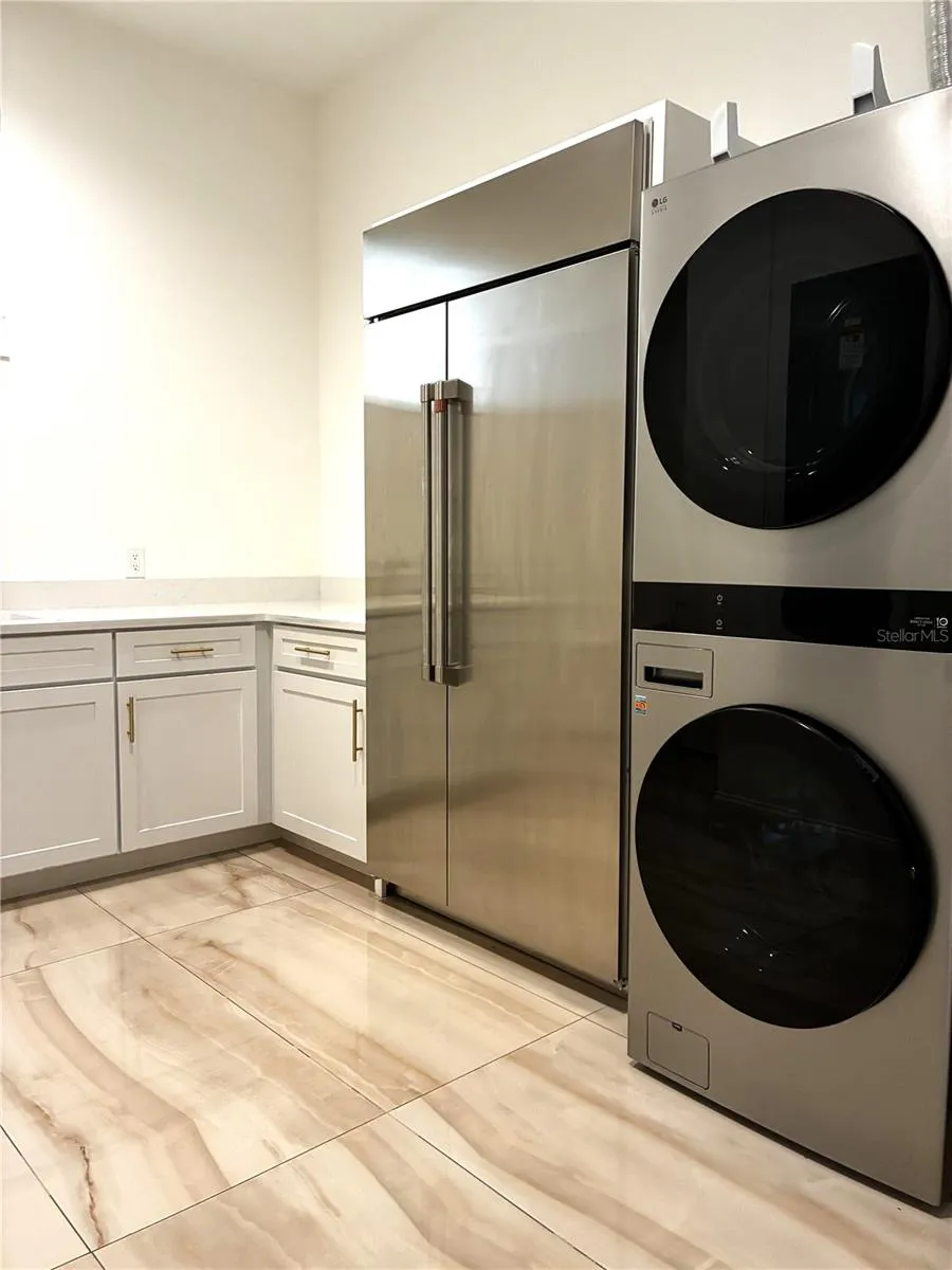 900 OSCEOLA AVENUE #802 Clearwater, FL 33755