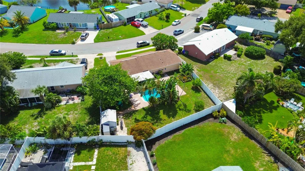 6402 34TH AVENUE W Bradenton, FL 34209