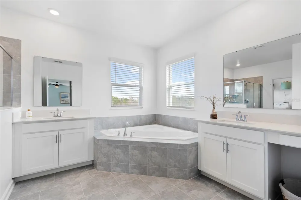 157 ACES HIGH LANE Davenport, FL 33896