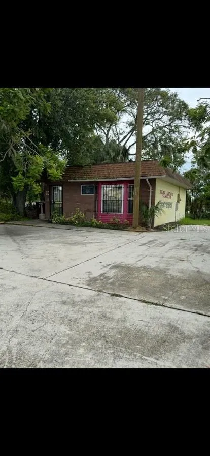 124 10TH STREET Haines City, FL 33844