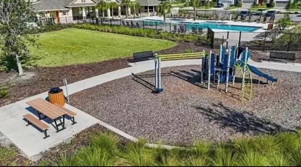 8212 CRESCENT OAKS DRIVE New Port Richey, FL 34655