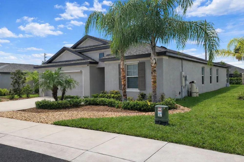 6785 SHELBY LYNN WAY Zephyrhills, FL 33542