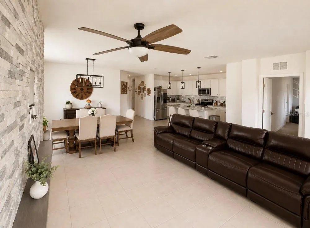 6785 SHELBY LYNN WAY Zephyrhills, FL 33542
