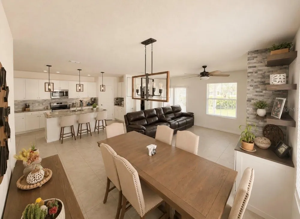 6785 SHELBY LYNN WAY Zephyrhills, FL 33542