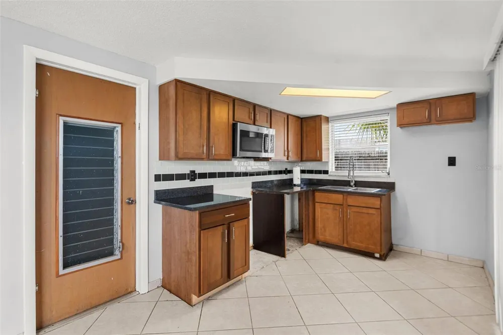 1141 MAYBURY DRIVE Holiday, FL 34691