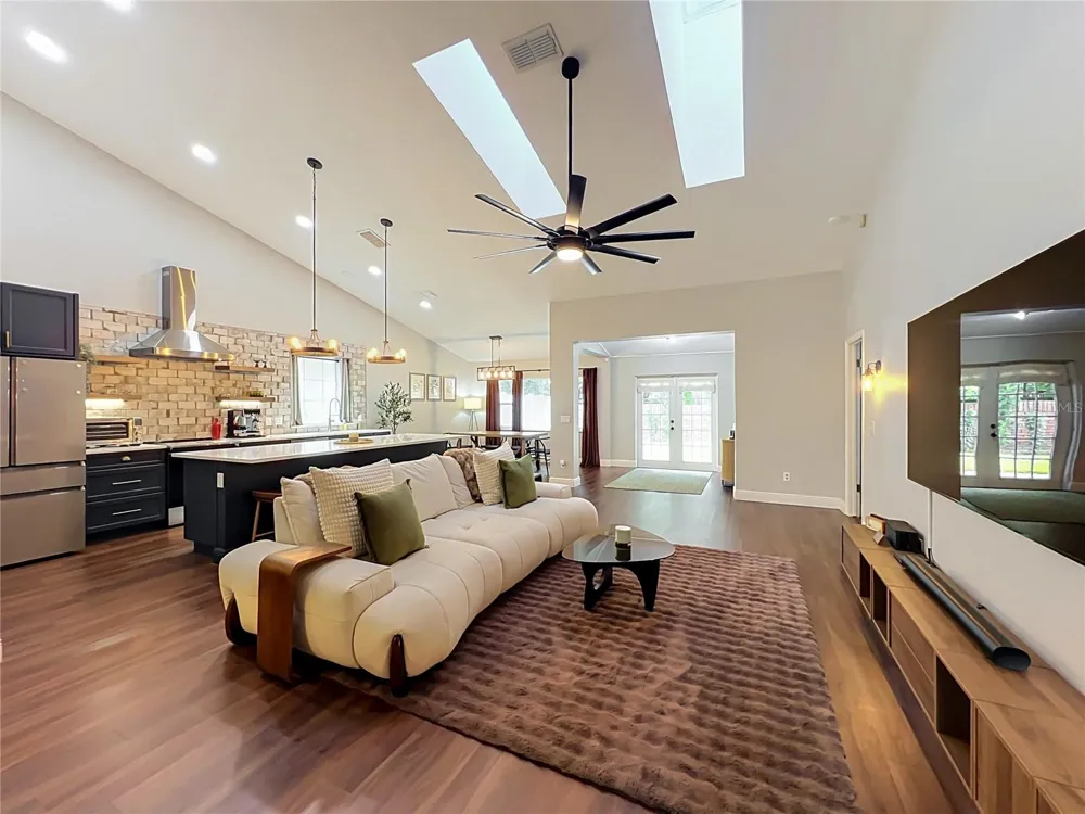 3402 TALL TIMBER DRIVE Orlando, FL 32812