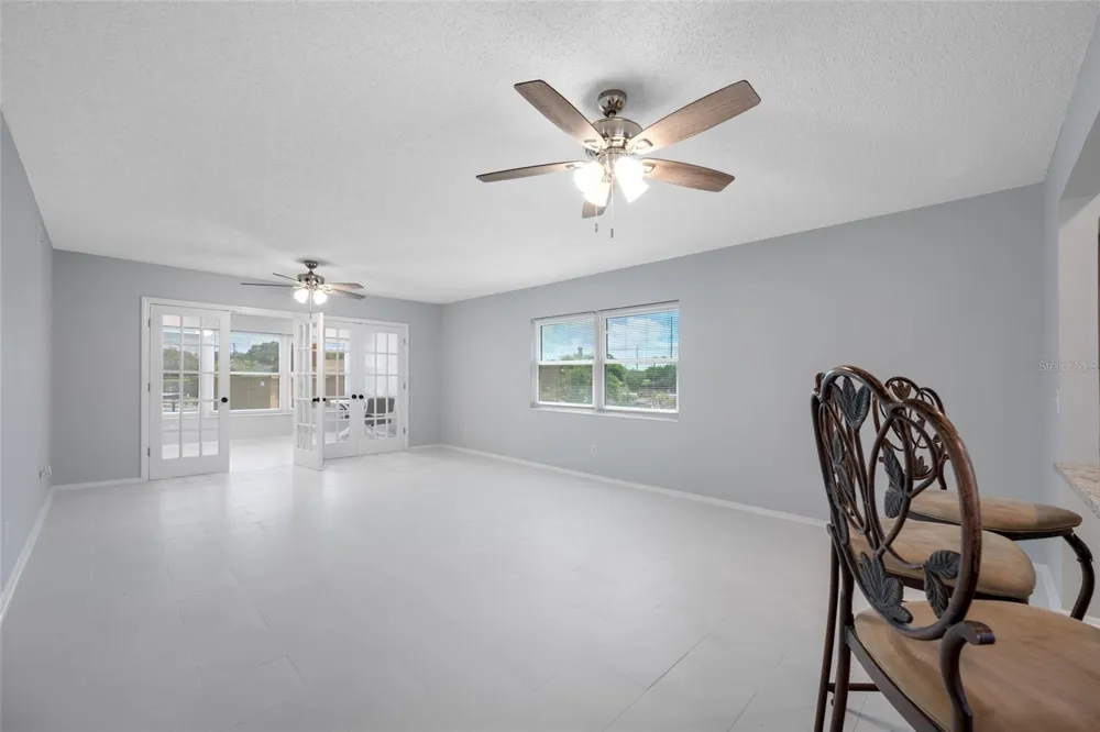 2258 WORLD PARKWAY BOULEVARD W #40 Clearwater, FL 33763