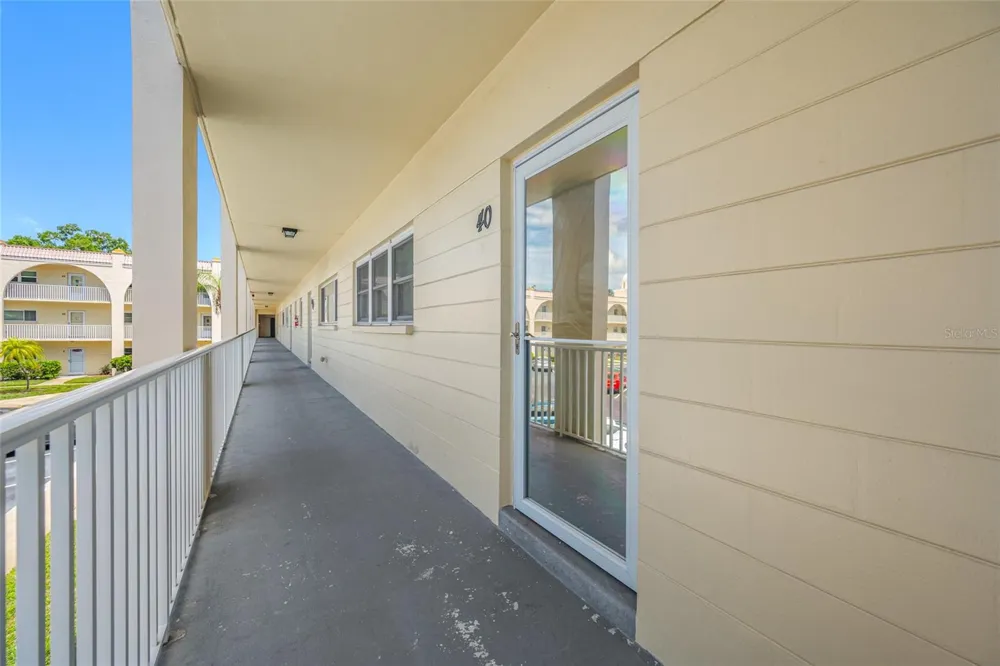 2258 WORLD PARKWAY BOULEVARD W #40 Clearwater, FL 33763