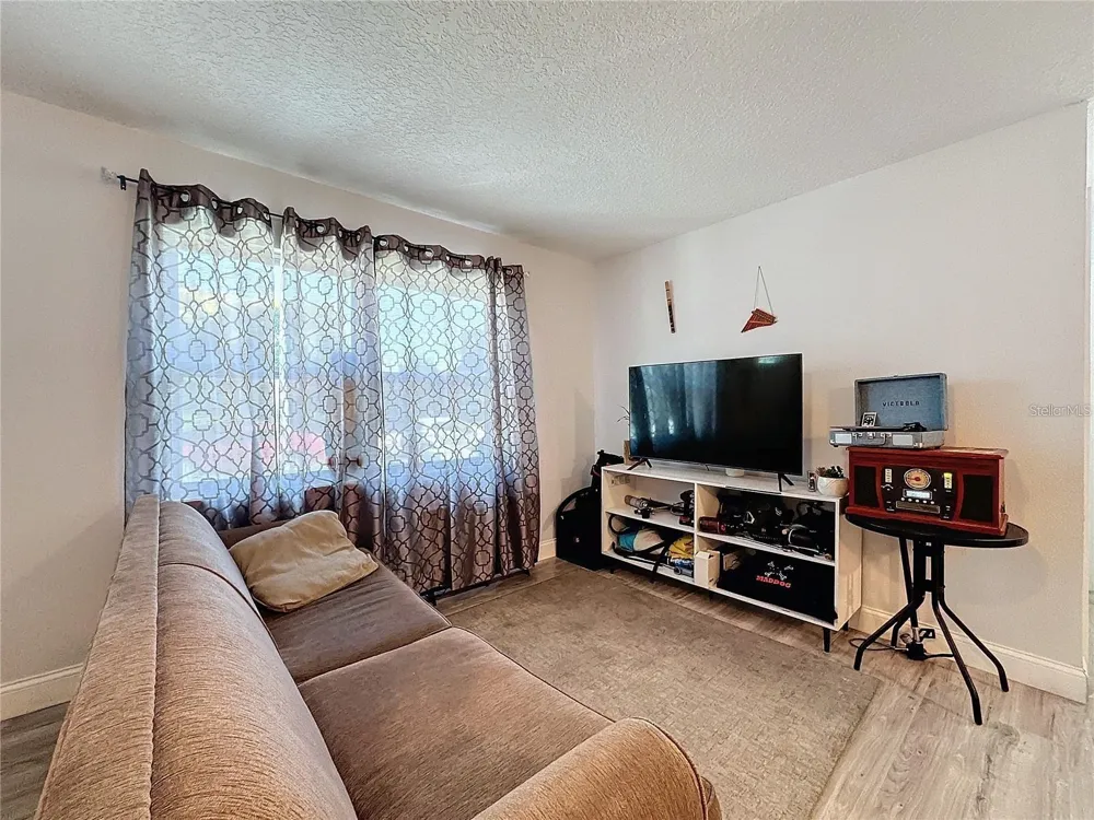 7211 PINION DRIVE Orlando, FL 32818