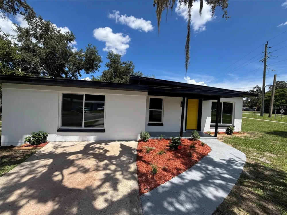 1041 ROSELLA LANE Titusville, FL 32780