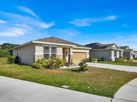 380 LAKE SMART CIRCLE
