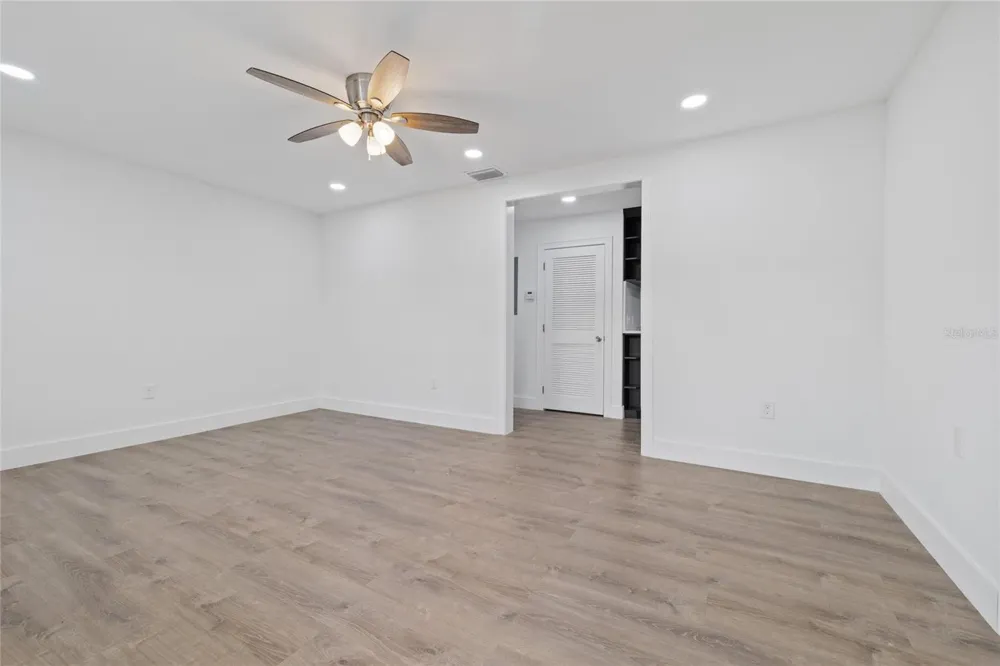 6703 BOULEVARD Tampa, FL 33604